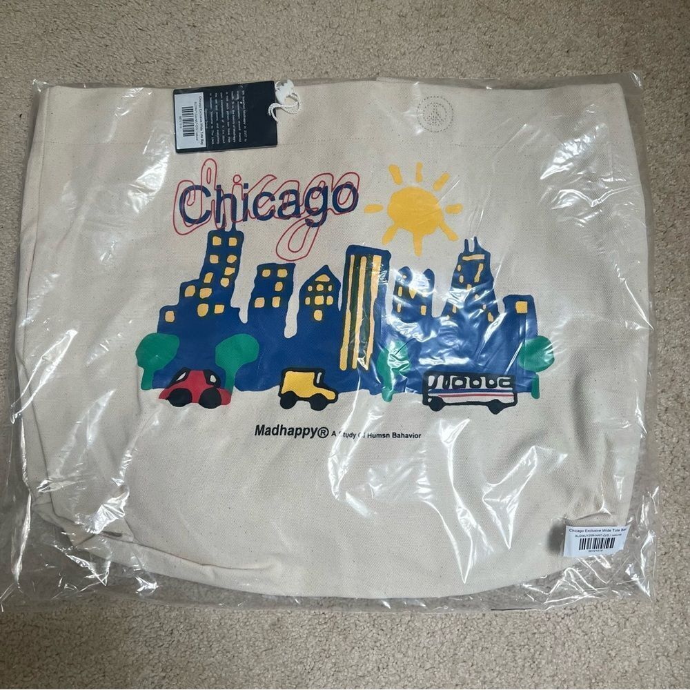 Madhappy Chicago Exclusive Wide Tote Bag Canvas in Natural NEW